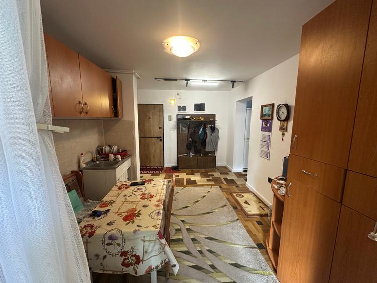 Apartament cu 2 camere zona Lujerului cu centralǎ