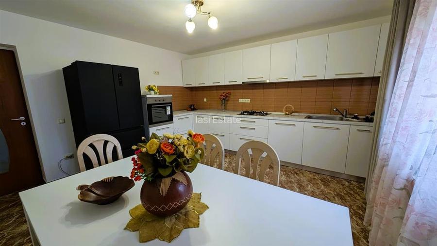Casa lux mobilata sau partial Bucium - 4