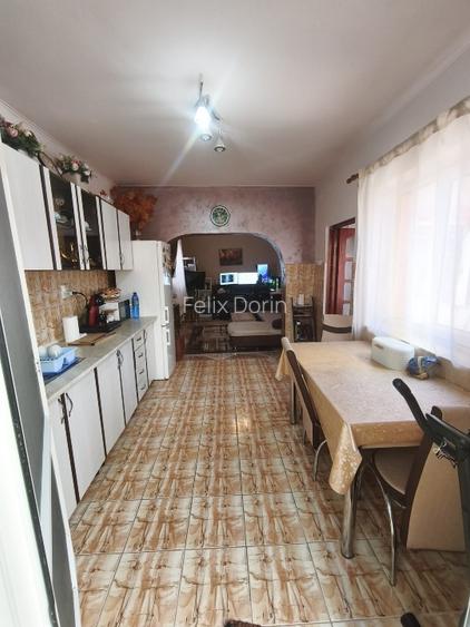 Casă 3 Camere din Cărămidă,142metri, 2 Băi, Curte Acoperita - Tomis 2, zona eMAG - 2