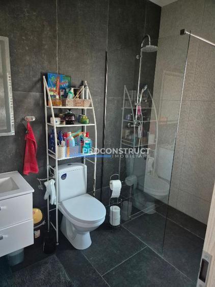 Duplex mobilat de vânzare în Dumbrăvița – 4 camere, teren 324 mp