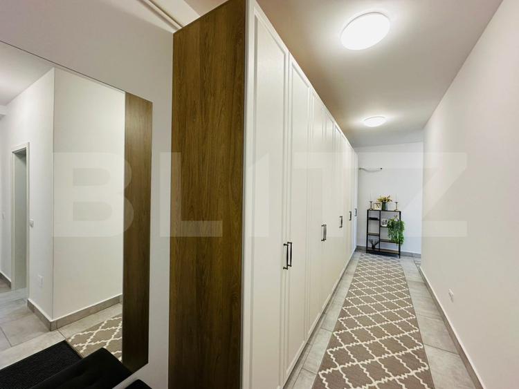 Penthouse LUX pe un singur nivel, cu 3 camere, 79 mp, decomandat, zona Tractorul