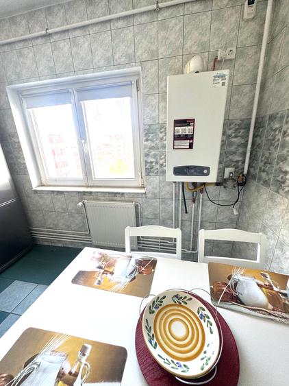 Inchiriere 3 camere Sebastian cu centrala proprie