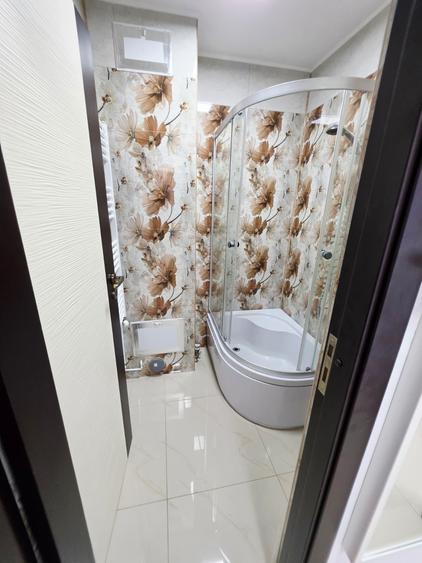 Apartament 3 camere de inchiriat, 9 Mai, 2 bai, beci