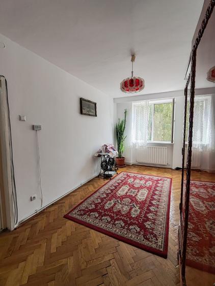 Apartament 3 camere, garaj, 74 mp, zona Decebal
