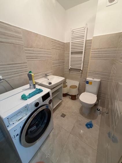 1 Decembrie metrou Str Marin Pazon
