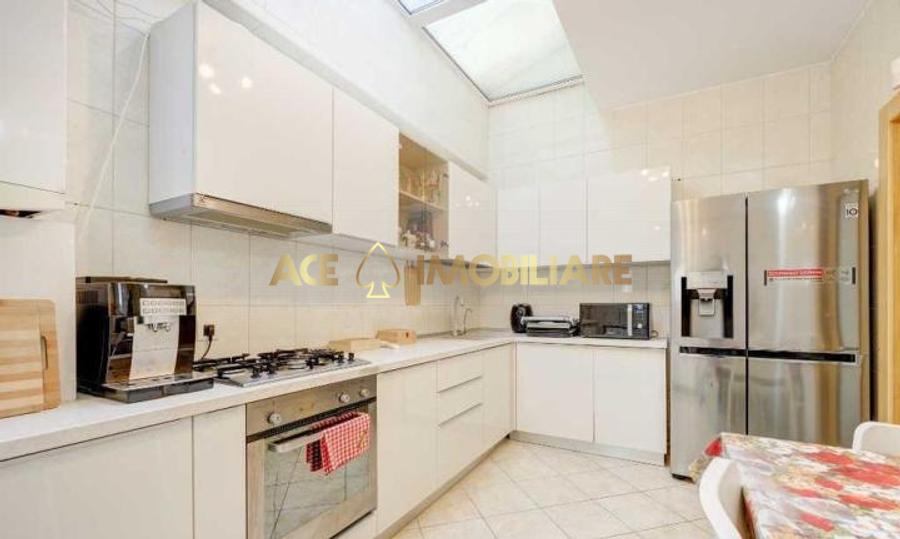 4 Camere de inchiriat | Floreasca | Metrou | Centrala | Parcare x2 |