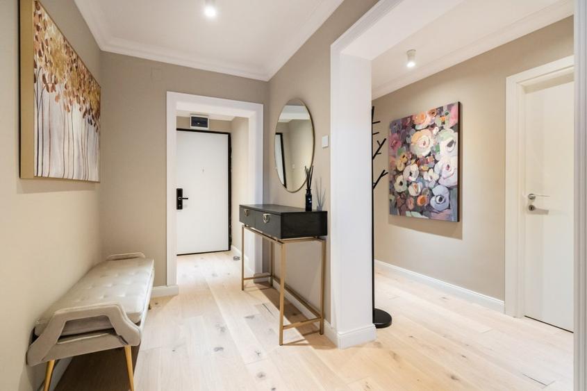 P-ta Victoriei Strada Mexic Apartament 4 camere Designer