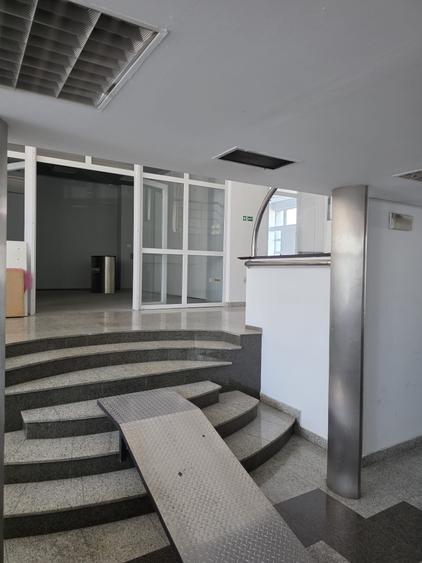 Spatiu de birouri-parter-350 mp