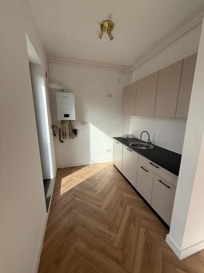 De inchiriat 2 camere lux metrou Piata Muncii
