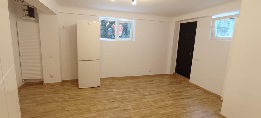 3 cam pretabil firma, demisol vila D Cantemir-Metrou Tineretului 600 m