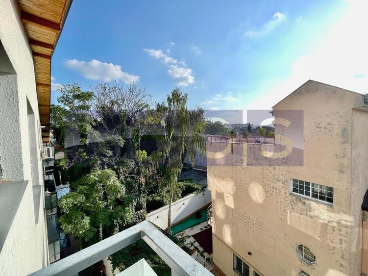 VANZARE APARTAMENT 3 CAMERE TEPES VODA CALEA CALARASILOR 87MP MANSARDA