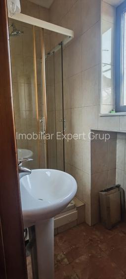Cașin, Apartament 5 camere, renovat recent, birouri - 11