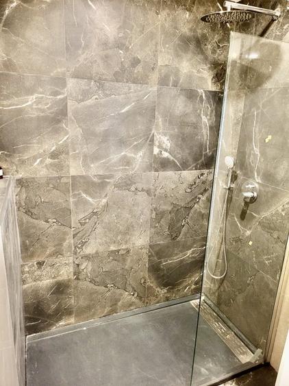 Penthouse- 4 camere cu rooftop de 200mp