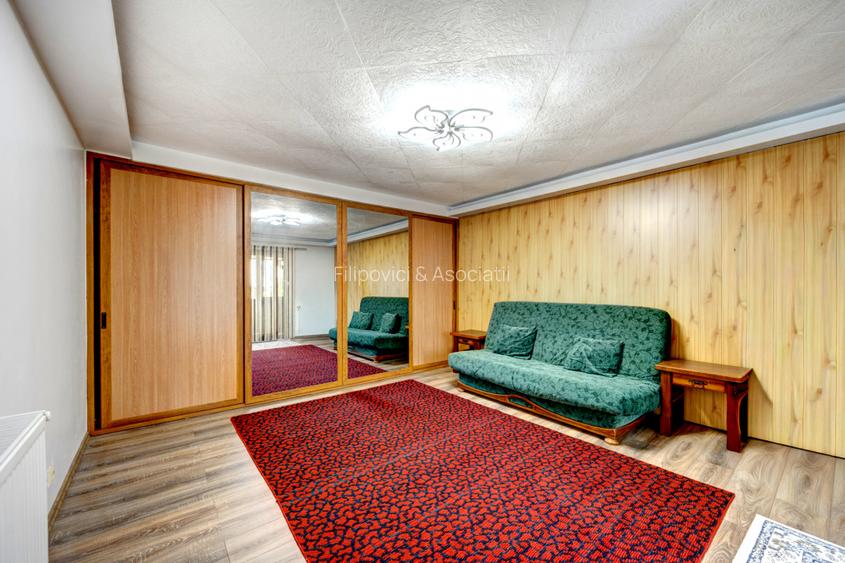 Afumați – Trandafirului, casă cărămidă 6 camere, teren 750 mp, 2 garaje