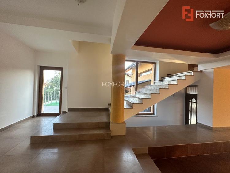 Casa individuala cu 10 camere si piscina, in Dumbravita - ID V5614 - 22