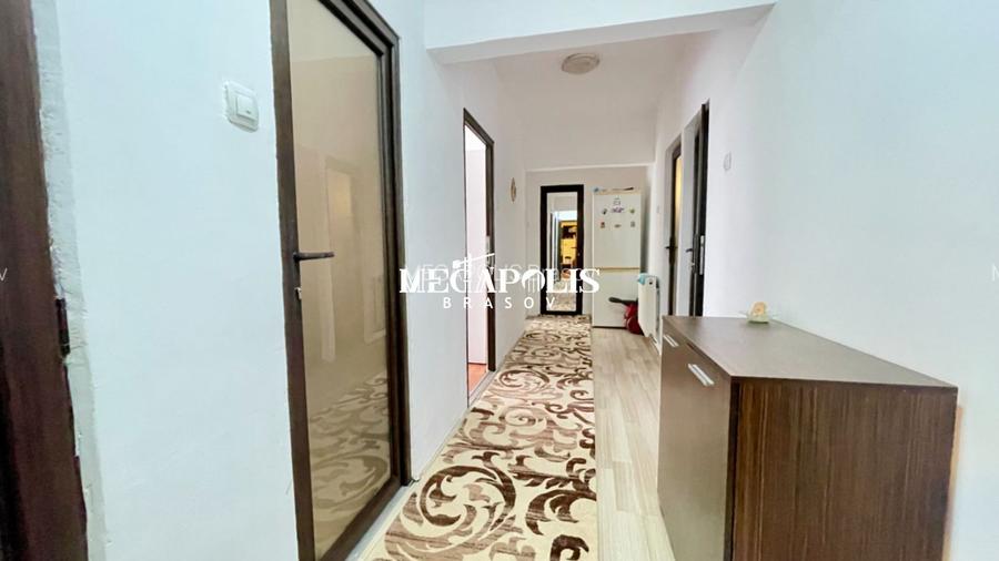 Apartament 3 camere | Decomandat | 2 băi - 8