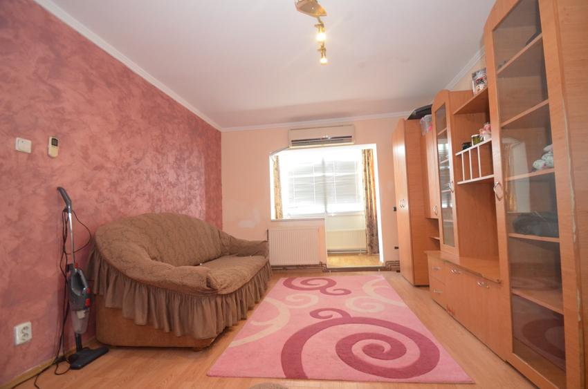 Apartament 3 camere cu centrala
