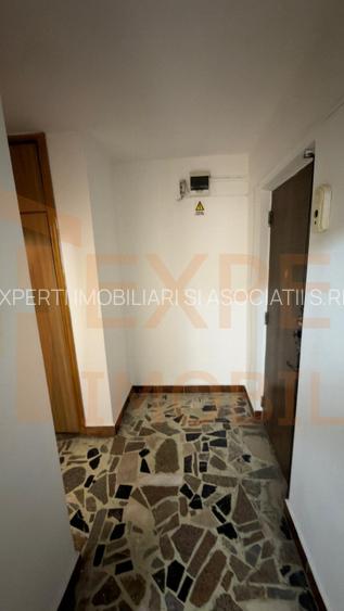 Spatiu comercial situat in zona Inel II - 4