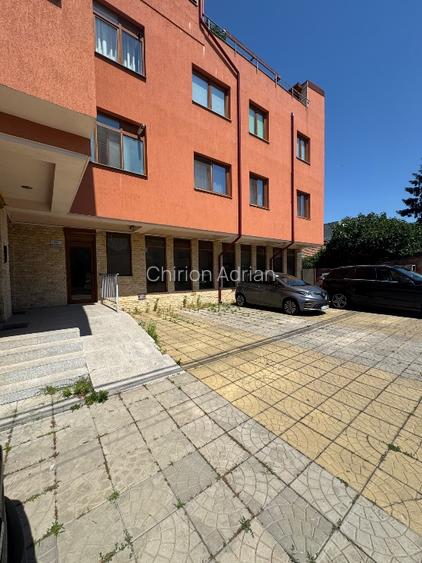Vand spatiu care se poate transforma in apartament de 3 camere - 2