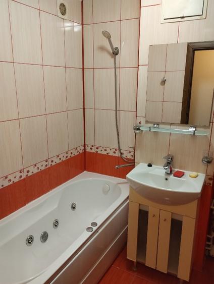Apartament, 3 camere, ultracentral, renovat recent