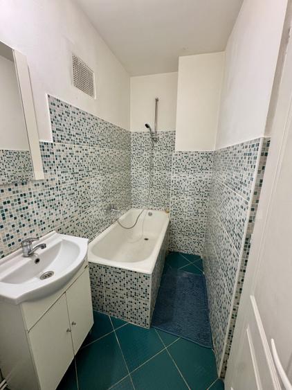 Garsoniera de vanzare, 28 mp, parter, zona Tudor
