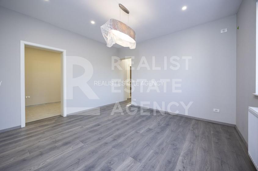 Vilă 8 camere, potrivită pentru birouri, echipe IT, avocați,zona 1 Mai - 38