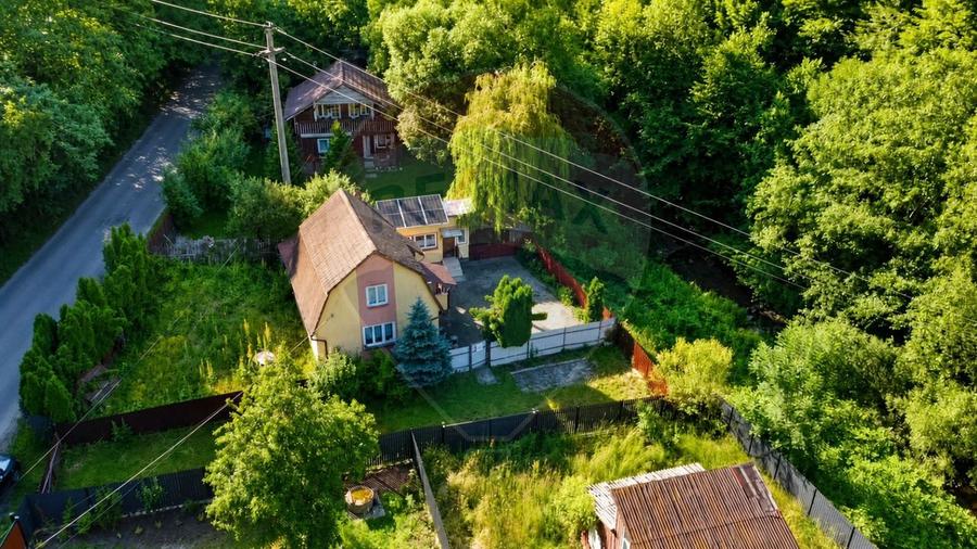 Cabană la munte, zona Someșul cRece
