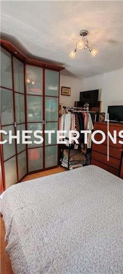 Apartament 2 camere, mobilat, utilat, bloc anvelopat, loc de parcare, langa metr