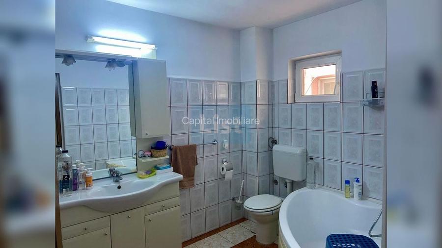 Casă 8 camere în Coiciu | 2 bucătării | 3 băi | Parcare 2-3 mașini - 19
