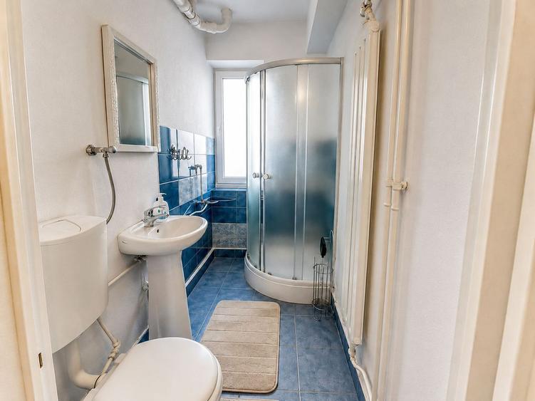 Apartament cu 2 camere de inchiriat, str Andrei Saguna, zona Centrala