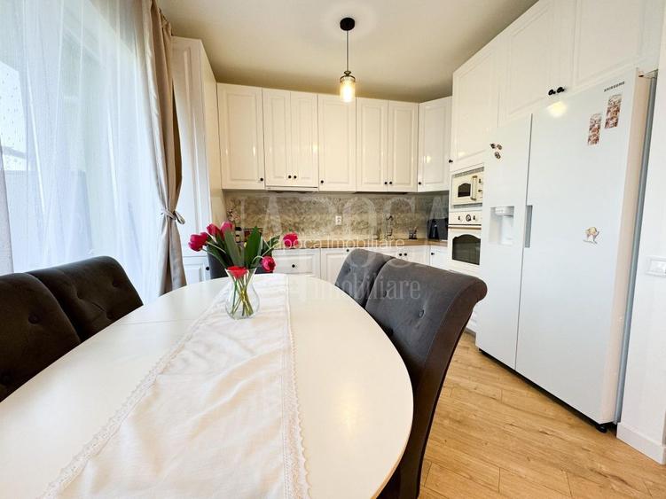 Casa 4 camere de vanzare in Floresti - 4