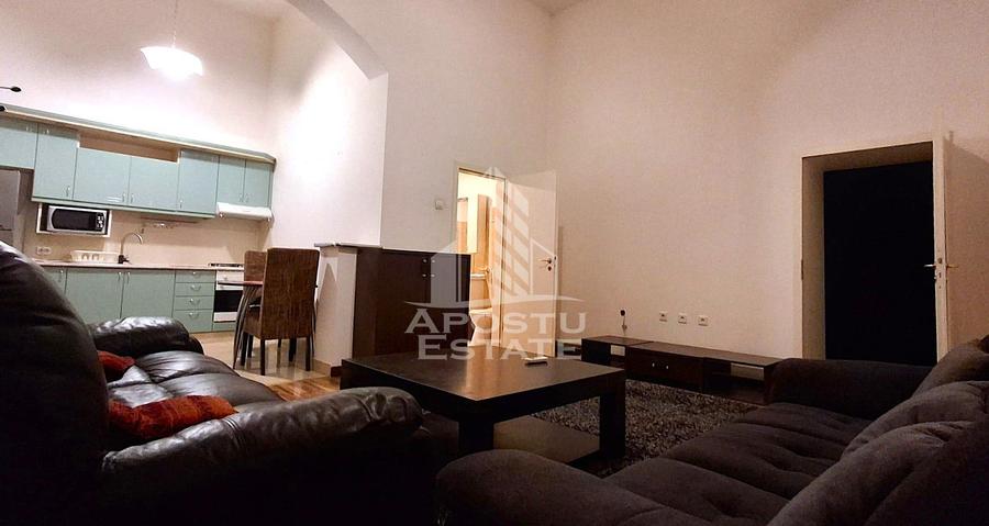 Apartament 2 camere Ultracentral Etaj 1, cu Garaj