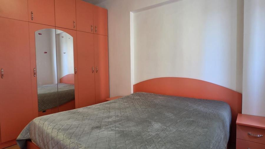 Apartament 3 camere, zona Grivitei