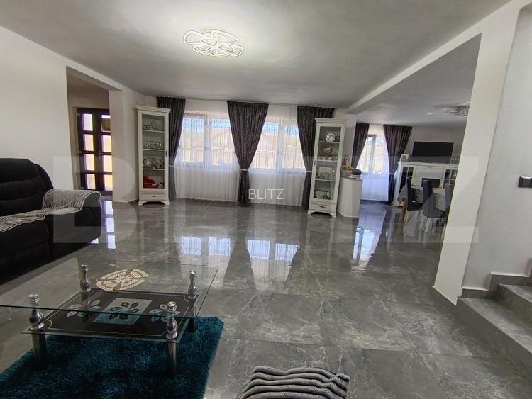 Casa cu 4 camere mobilata și utilata în suprafață de 237,9 mp - 20