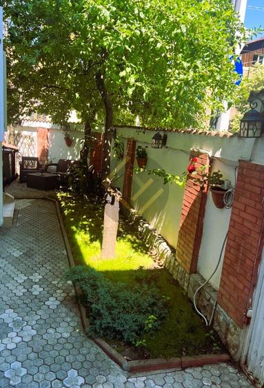Vila  INDIVIDUALA ELEGANTA RENOVATA zona Domenii Arcul de Triumf
