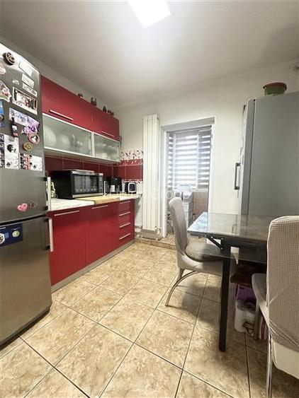 Apartament 3 Camere Decomandat Zona Far - 20