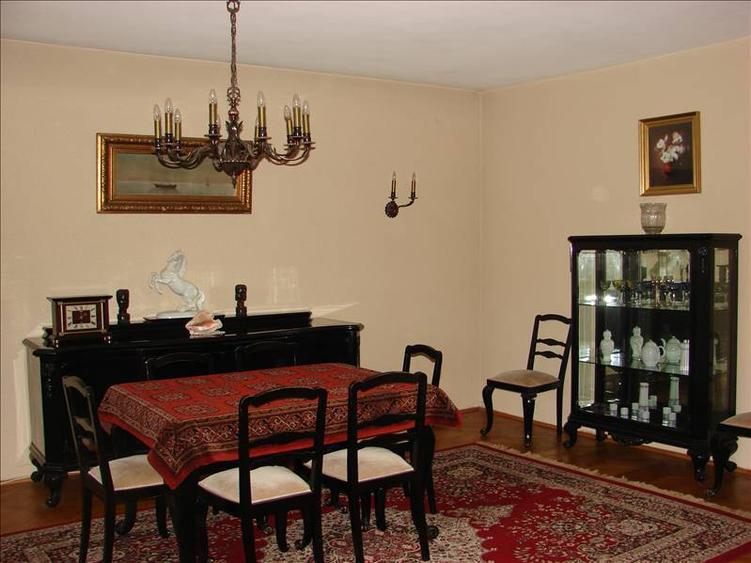 Apartament 3 Camere+ TEREN la Vilă – Vedere Unică la Parcul Sub Arini