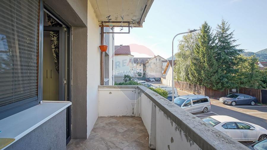 Apartament cu 4 camere de închiriat! - 16