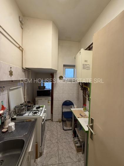 Piata KOGALNICEANU,apartament cochet in imobil interbelic creditabil la CISMIGIU - 7