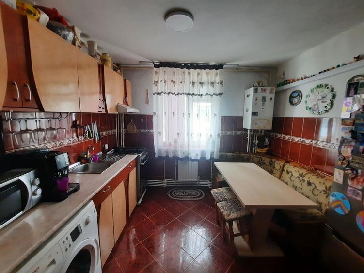 Apt 2 cam, decomandat 48 mp utili, Darmanesti (Profi) - Cod 162902