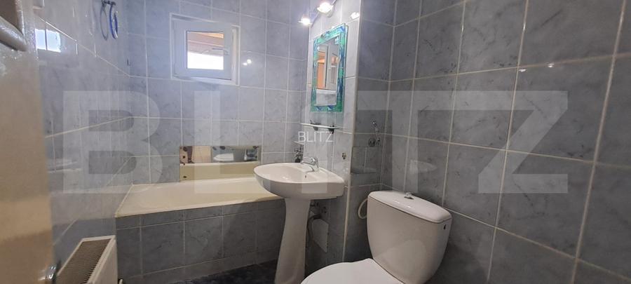Apartament 2 camere, et. 4, zona centrală, Făgăraș – nemobilat, de renovat - 12