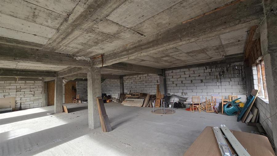 Spatiu Comercial cu terase si Hale de Vanzare in Frasin Suceava 0727817187