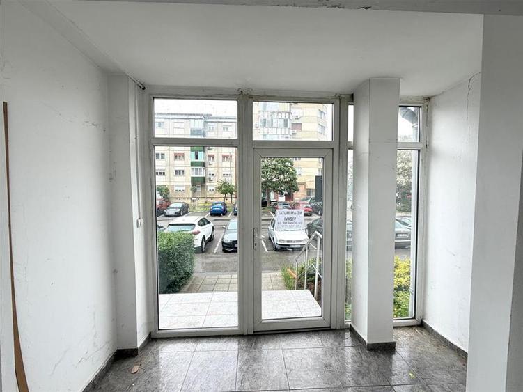 SPATIU COMERCIAL DE INCHIRIAT | 50 MP UTILI | DECEBAL | ORADEA