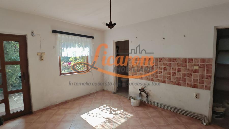 Casa singur in curte zona ZONA ISTORICA langa Seminarul Teologic