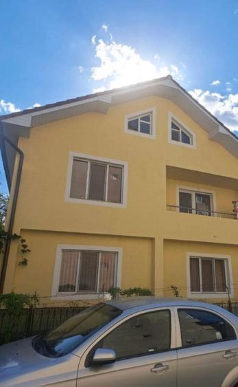 Casa de Vanzare zona Stefan Cel Mare