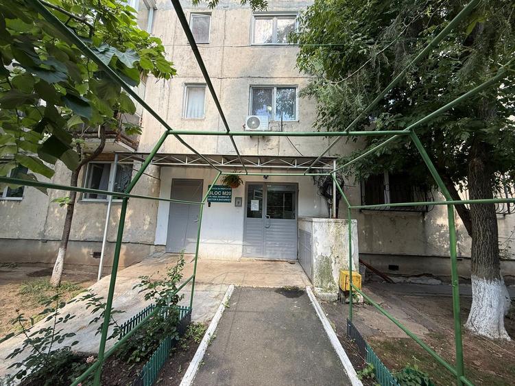APARTAMENT 2 CAMERE DECOMANDAT METROU RAUL DOAMNEI