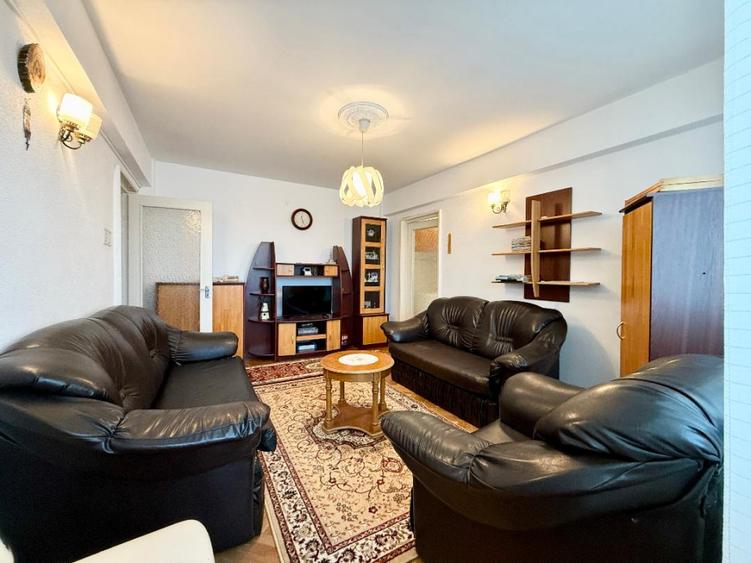 Apartament 2 camere de vanzare centru Constanta, etaj 3/4