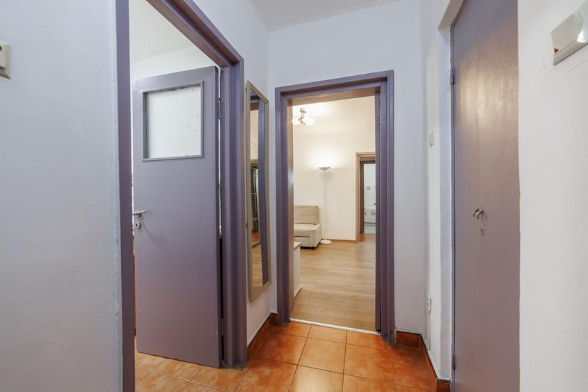 Apartament 2 camere, etaj 3, zona Traian