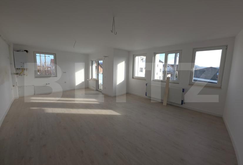 Apartament de 3 camere, bloc nou