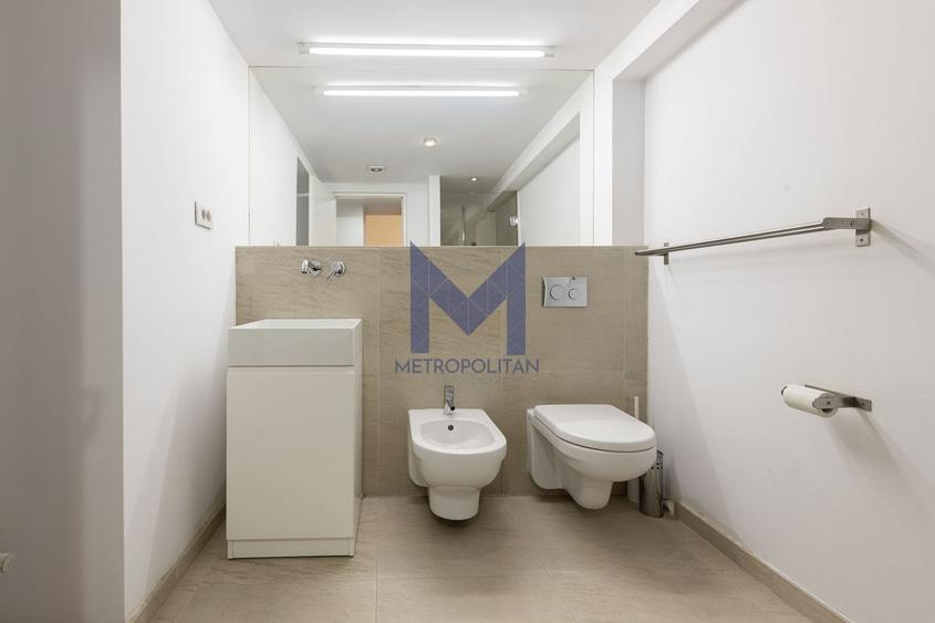Apartament-galerie la kilometrul zero | 2 camere + mezanin, 2 băi